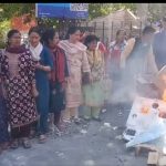 कांग्रेस की तुष्टिकरण से खफा होने से भाजपा कार्यकर्ताओं ने फूंका कांग्रेस का पुतला।