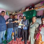 किचन ढाबा में कार्य करने वाले के बेटे सुमित ने इंटरमीडिएट में 25 वां स्थान प्राप्त कर नैनीताल के साथ भारतिय शहीद सैनिक स्कूल का नाम रोशन किया।