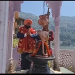 नैनीताल प्रवास के दौरान राज्यपाल ने माँ नयना देवी मंदिर में पूजा अर्चना करने के बाद गुरुद्वारे में मत्था टेका साथ ही देश प्रदेश की खुशहाली के लिए कामना की।