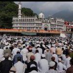 खेल के मैदान में बक़रीद नमाज अदा कर मुस्लिम समुदाय के लोगों ने देश, प्रदेश की खुशहाली की कामना की।