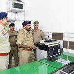 वरिष्ठ पुलिस अधीक्षक, मेरठ महोदय द्वारा थाना सरूरपुर का वार्षिक निरीक्षण कर अभिलेखों, शस्त्रागार, मालखाना एवं थाना परिसर की व्यवस्थाओं का लिया गया जायजा, संबंधित को आवश्यक दिशा-निर्देश।
